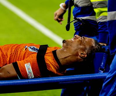 Nathan Aké maand uitgeschakeld: ‘Iedere keer dat hij naar het nationale team gaat, raakt hij geblesseerd’