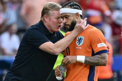 Ronald Koeman ‘bijt op lip’ bij vragen over transfer Depay: ‘Anders krijg ik weer het land over me heen’