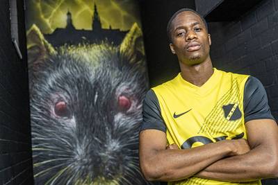 Terence Kongolo (30) terug in Nederland: 4-voudig Oranje-international tekent bij NAC