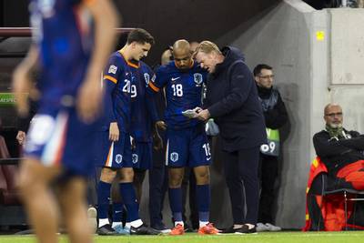 Ronald Koeman opgelucht na late gelijkmaker Oranje: ‘Dat tekent wel de strijdlust die we hebben’