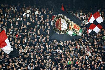 Feyenoord traint dag voor duel met Ajax grotendeels besloten