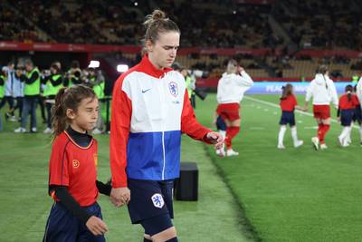 Vivianne Miedema ondertekent brandbrief aan FIFA over Saoedische sponsordeal: ‘Middelvinger naar vrouwenvoetbal’