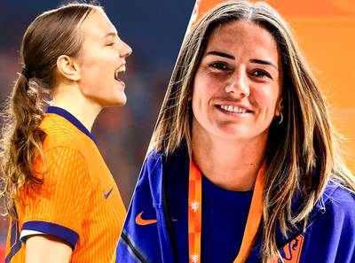 Gevatte opmerking Van de Donk zorgt voor lachende Oranje Leeuwinnen: ‘Waarom kijk je mij nu aan?’