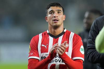 PSV-aanvaller Couhaib Driouech twijfelt nog en zegt af voor Jong Oranje: ‘We willen hem niet pushen’