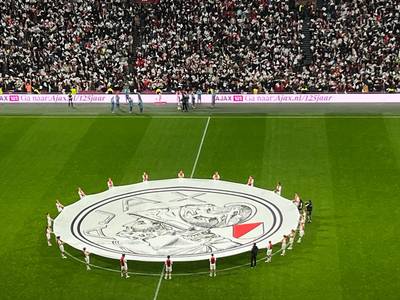 Ajax keert na 34 jaar terug naar het klassieke logo: ‘Weten dat fans deze wens al lang koesteren’