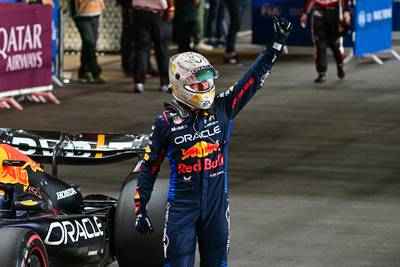 Uit het niets! Max Verstappen komt in Qatar ijzersterk terug: ‘Dat was wel even geleden’