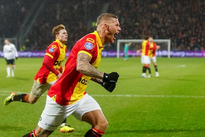 Go Ahead Eagles buigt achterstand tegen concurrent NAC in vijf minuten om en blijft zevende